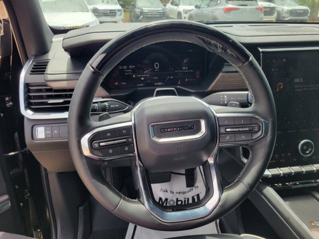 Used 2025 GMC Acadia Denali w/ Super Cruise Package FWD image 10