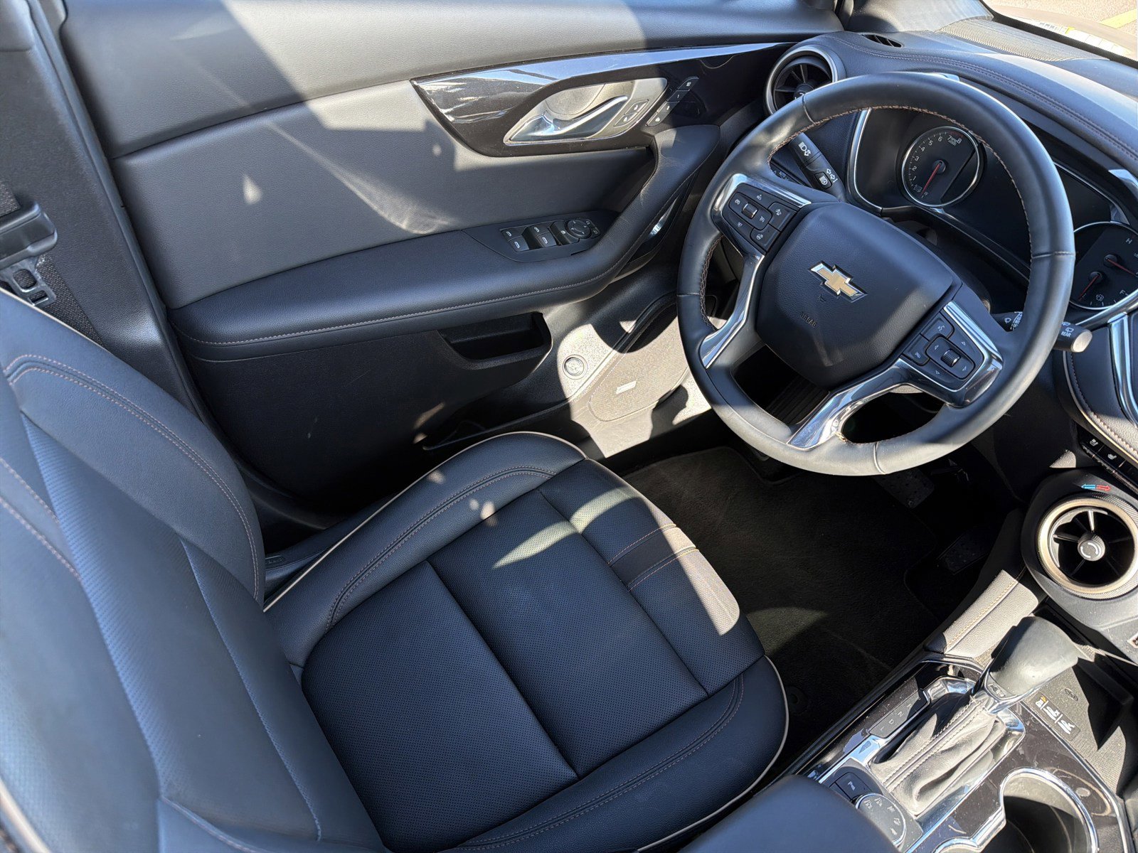 Used 2023 Chevrolet Blazer Premier w/ Driver Confidence II Package image 13