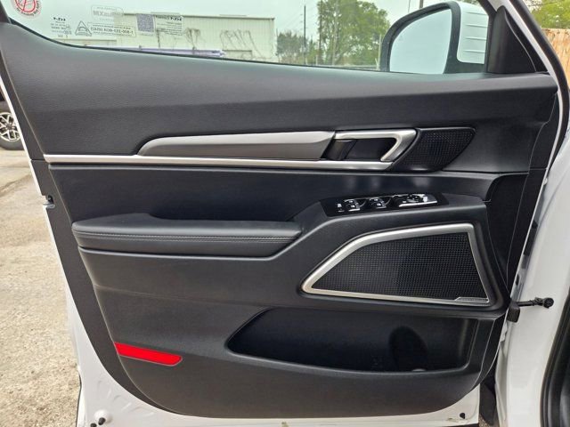 Used 2025 Kia Telluride S image 13