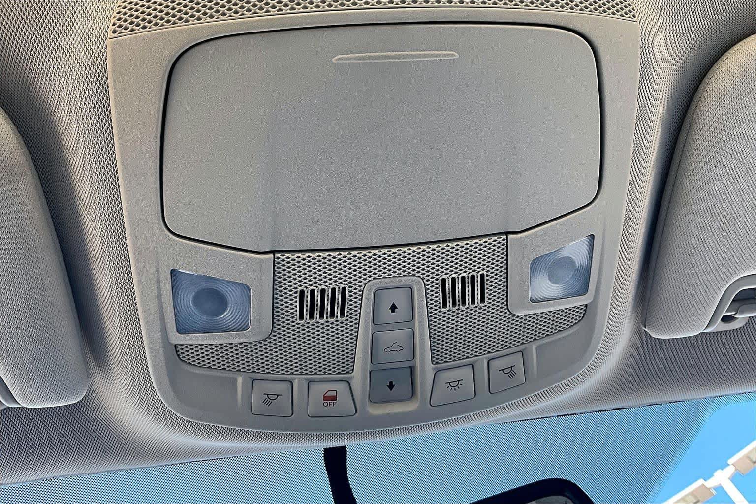 Used 2015 Ford Fusion SE w/ Equipment Group 502A FWD image 35