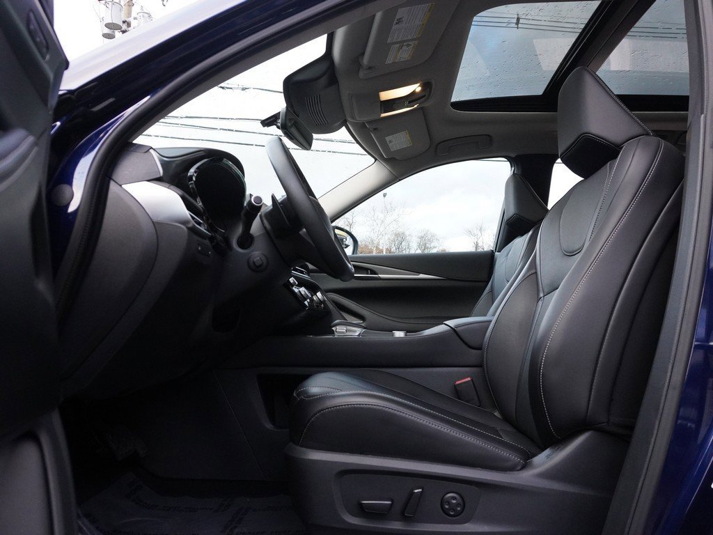 Used 2025 INFINITI QX60 Luxe image 36