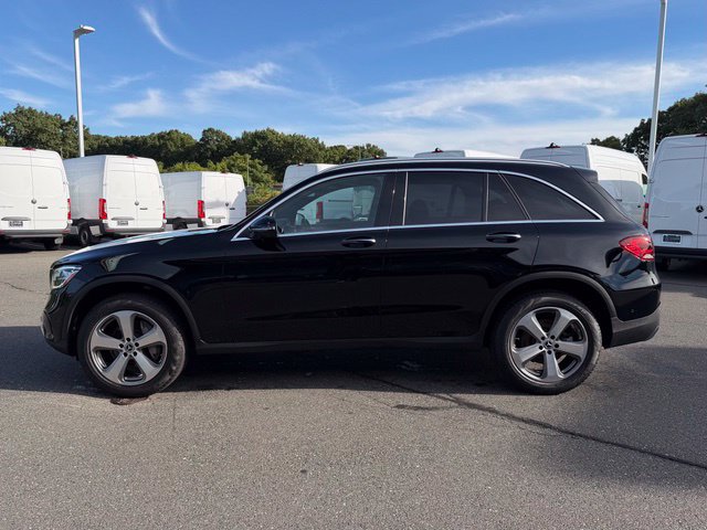 Used 2022 Mercedes-Benz GLC 300 4MATIC w/ Multimedia Package Lite image 4