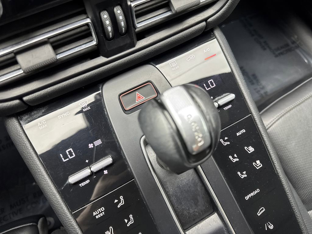 Used 2023 Porsche Macan image 66