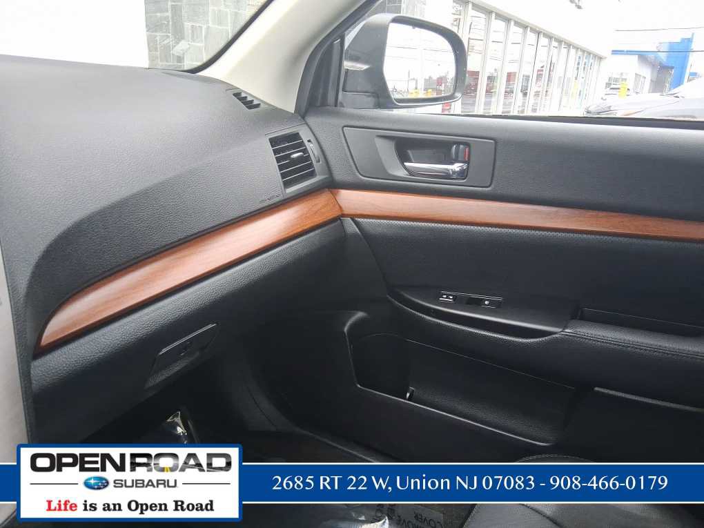 Used 2014 Subaru Outback 2.5i Limited image 19