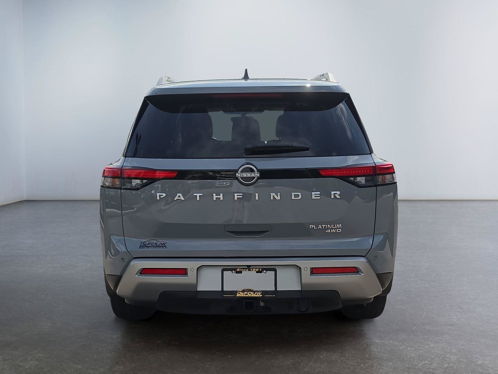 Used 2024 Nissan Pathfinder Platinum AWD/4WD image 4