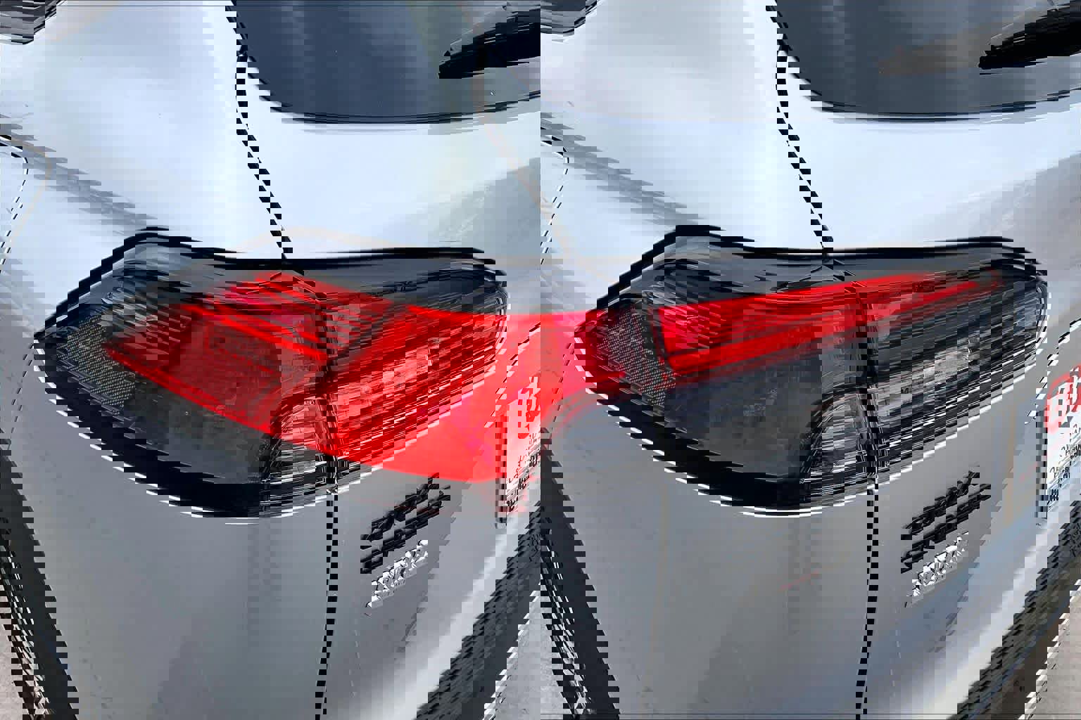 Used 2025 Toyota Corolla Cross XLE w/ Convenience Package image 28