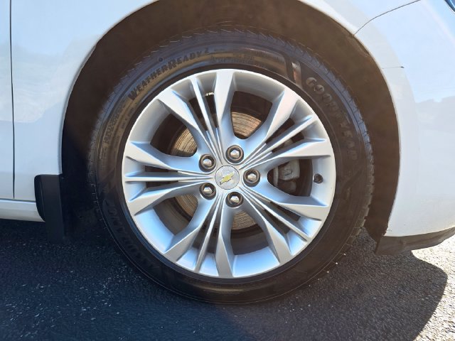 Used 2015 Chevrolet Impala LT w/ Convenience Package FWD image 10