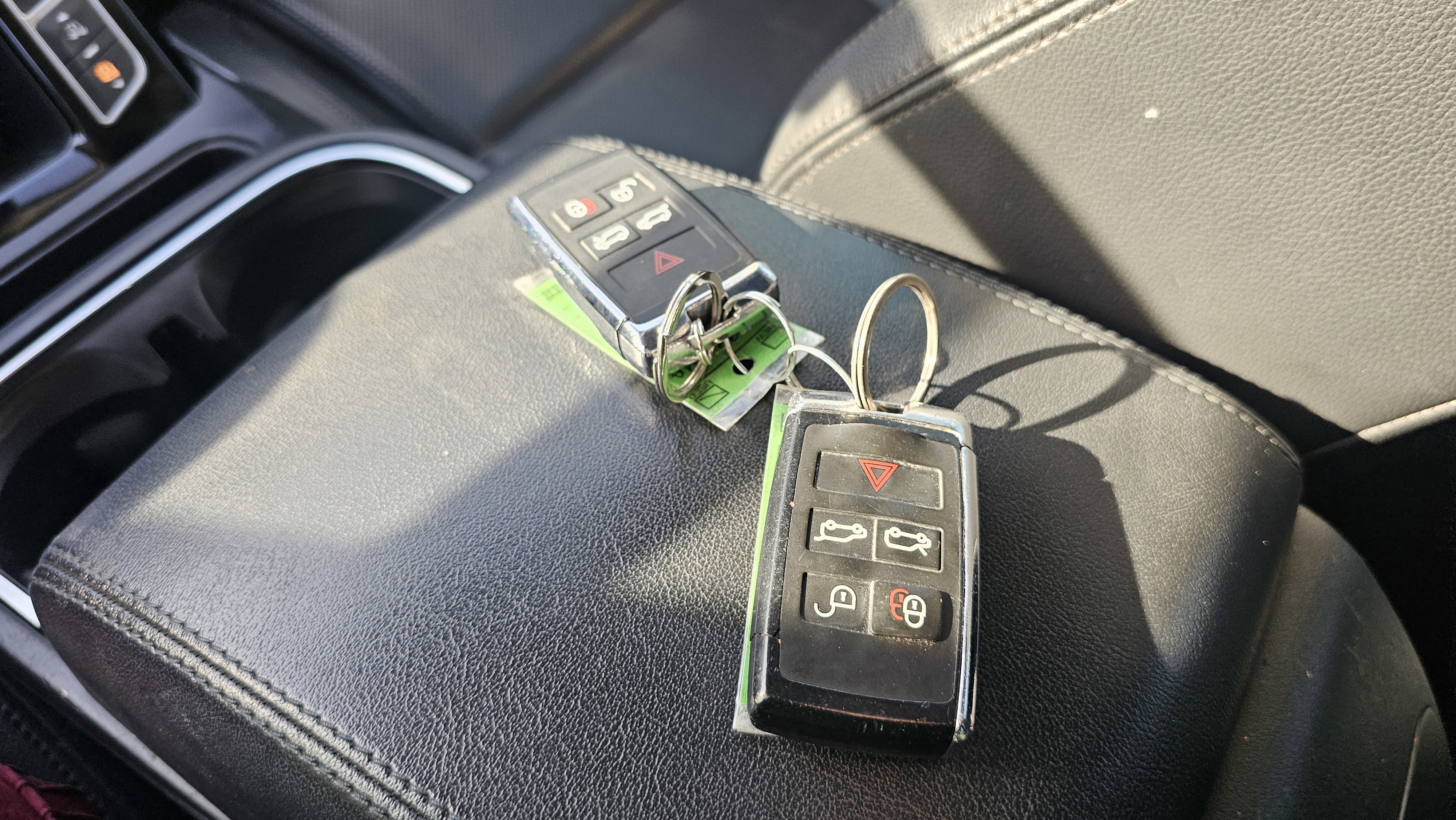 Used 2020 Jaguar I-PACE S image 35