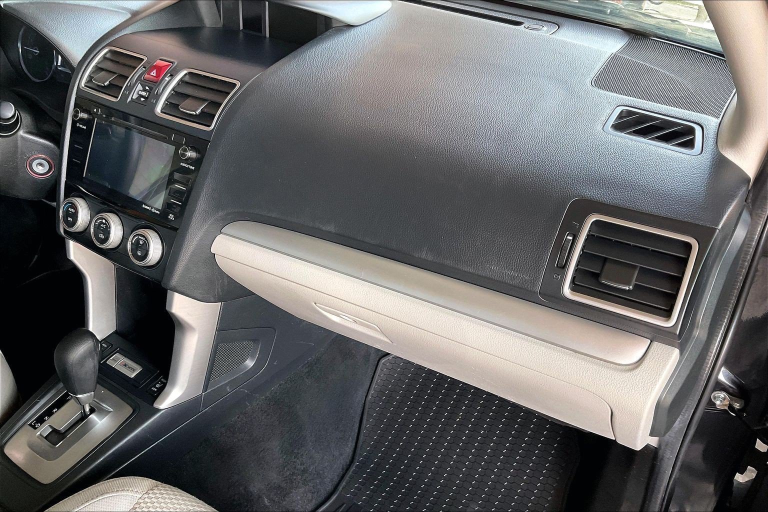 Used 2017 Subaru Forester 2.5i Premium AWD/4WD image 23