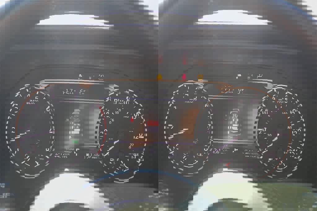 Used 2023 Nissan Rogue SV image 31