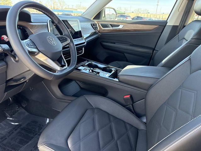 Used 2025 Volkswagen Atlas SE image 10