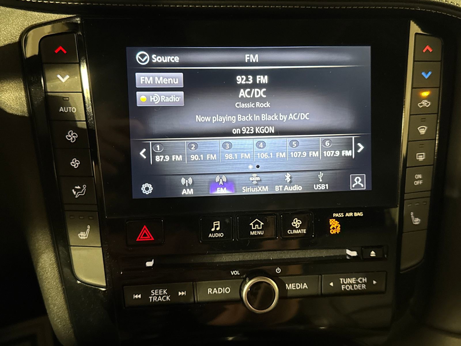 Certified 2025 INFINITI QX55 Luxe w/ Cargo Package AWD/4WD image 23