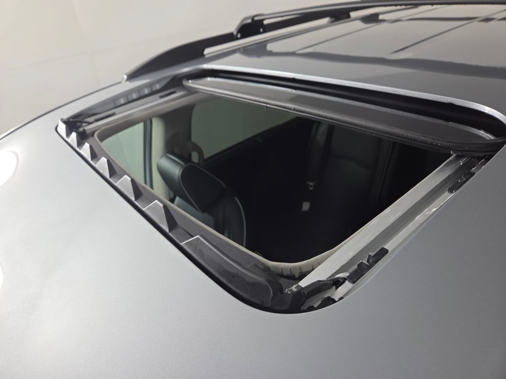 New 2026 Honda Odyssey Touring image 3