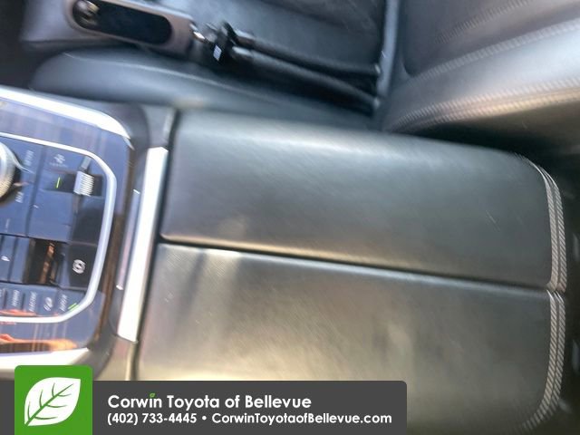 Used 2025 BMW X5 xDrive50e image 16