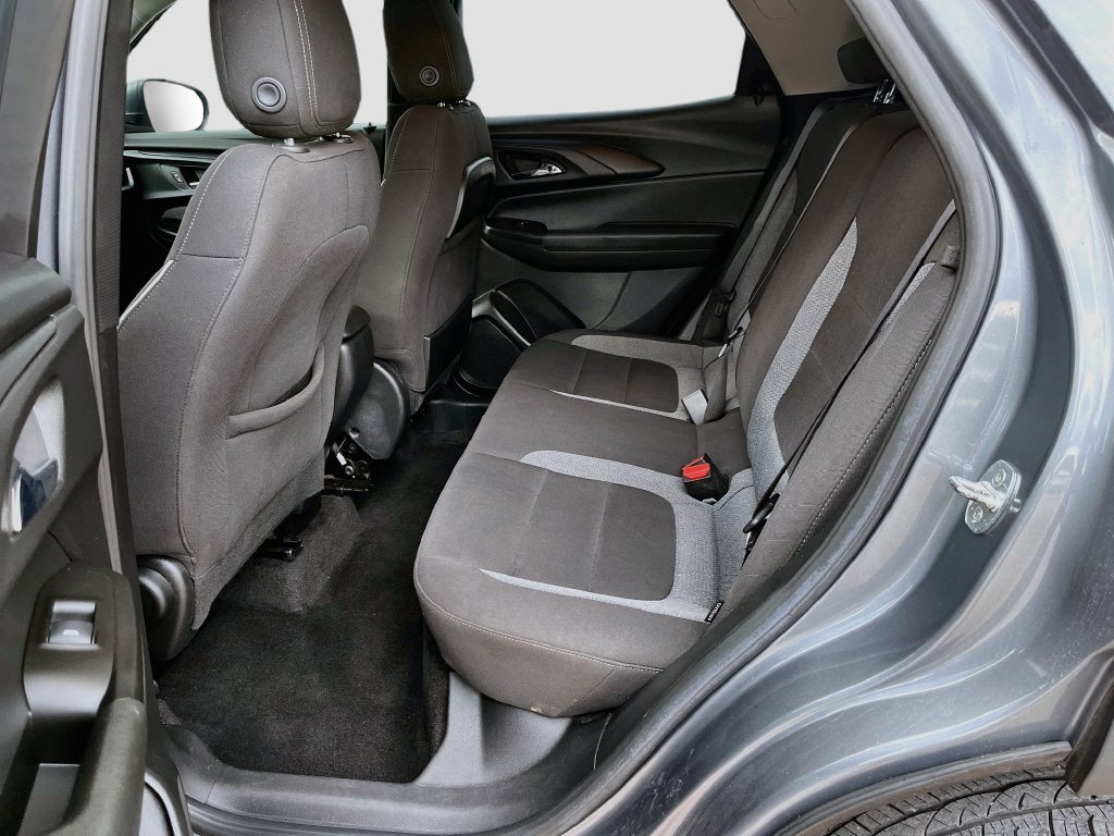 Used 2021 Chevrolet TrailBlazer LS w/ LPO, Blackout Package FWD image 22