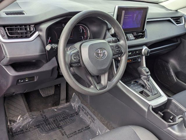 Used 2024 Toyota RAV4 LE AWD/4WD image 16