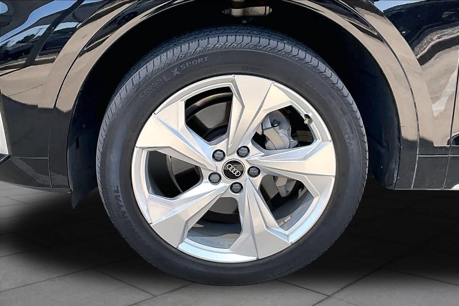 Used 2022 Audi Q5 2.0T Premium Plus AWD/4WD image 11