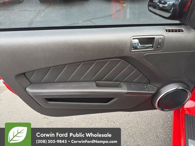 Used 2013 Ford Mustang GT Premium w/ Electronics Pkg image 12