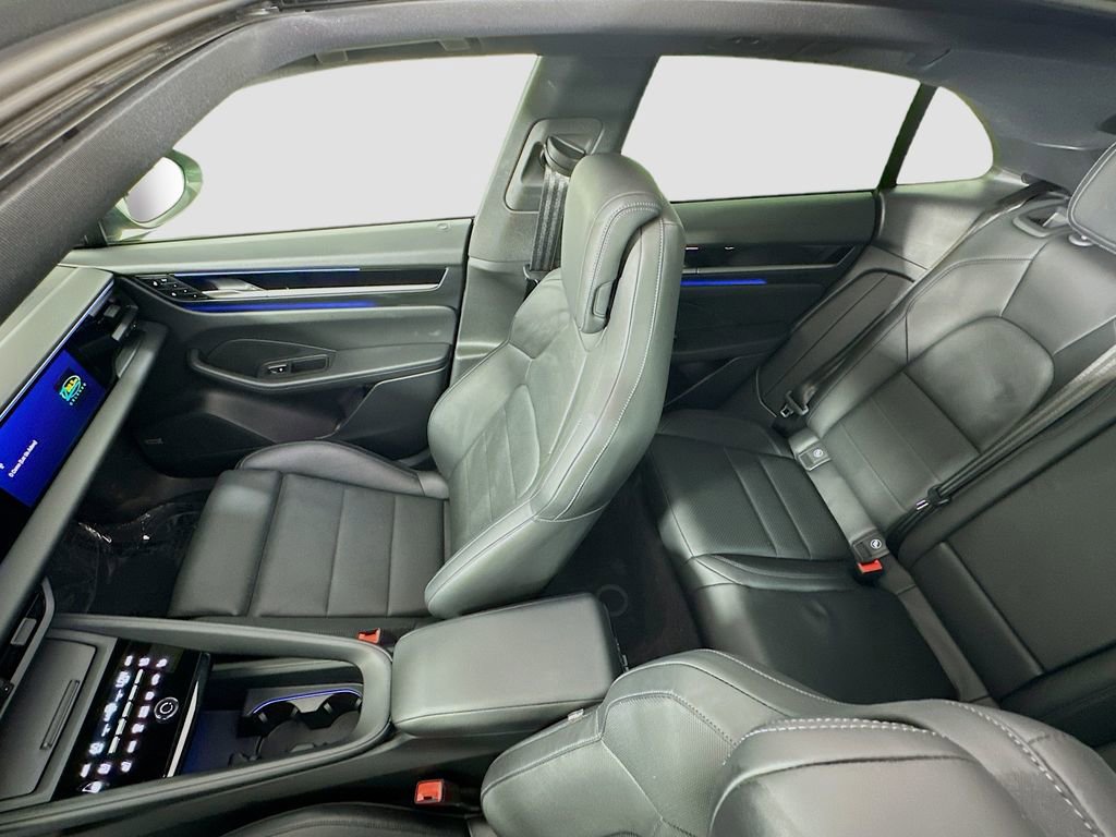 Certified 2024 Porsche Macan 4 Electric image 14