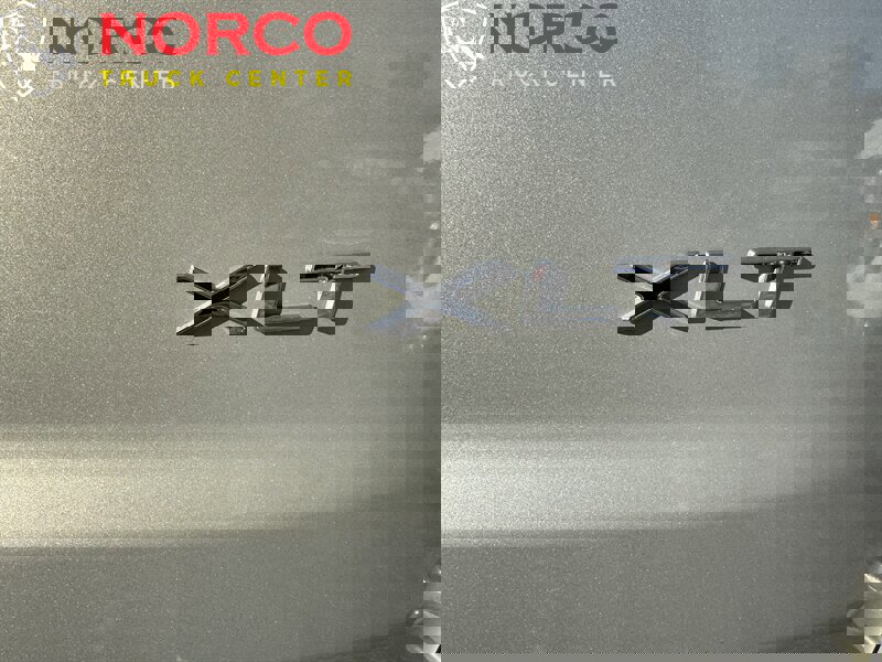 Used 2015 Ford Transit Connect XLT image 14