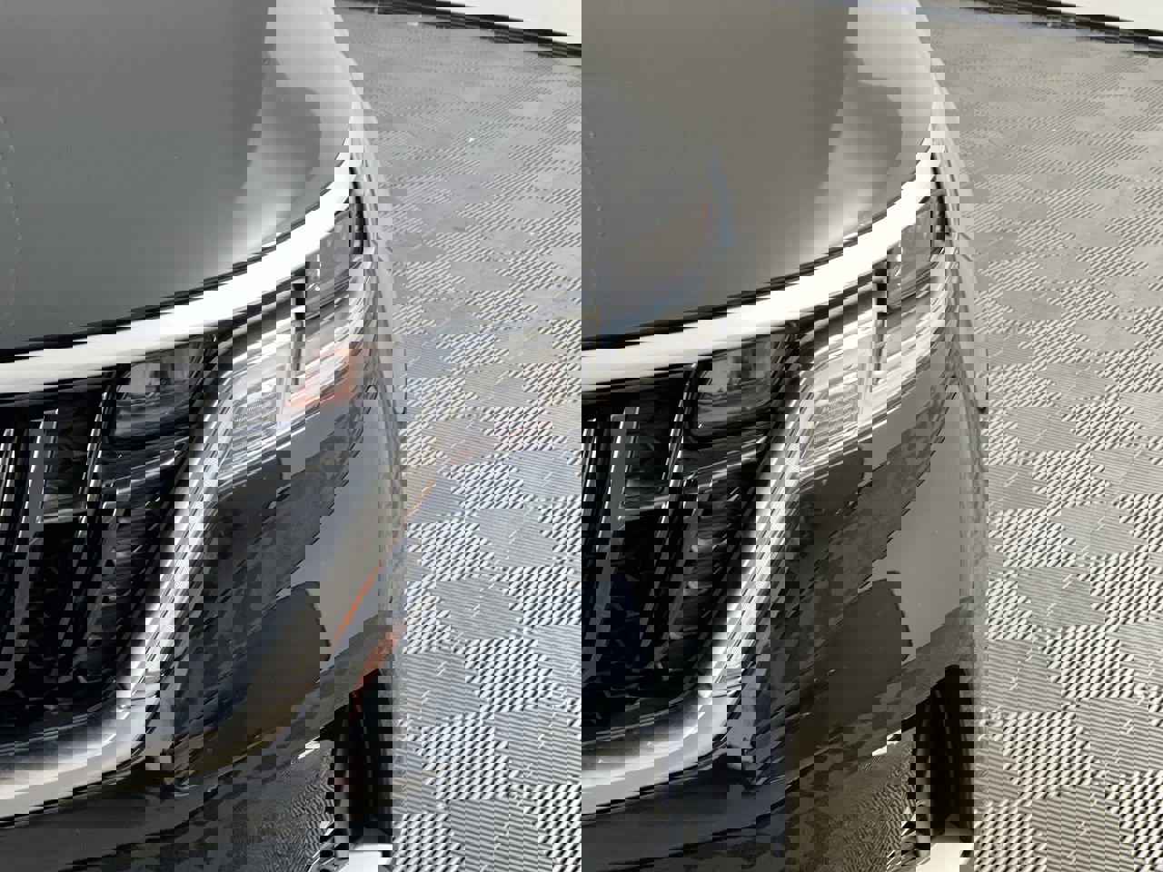 Certified 2024 Kia Carnival LX image 9