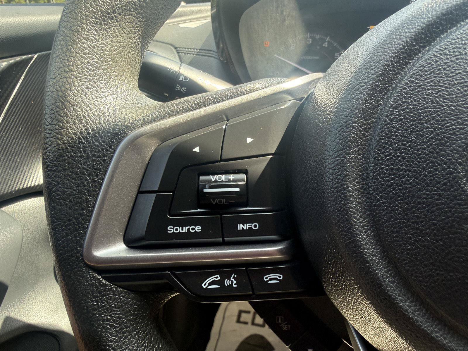 Used 2021 Subaru Crosstrek 2.0i AWD/4WD image 14