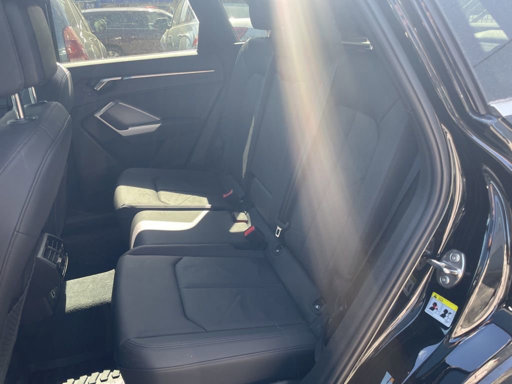 Used 2025 Audi Q3 2.0T Premium Plus w/ Premium Plus Package image 10