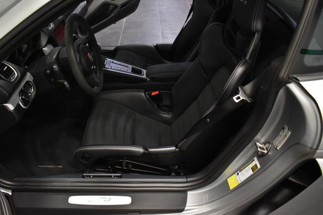 Used 2022 Porsche 718 Cayman GT4 RWD image 20