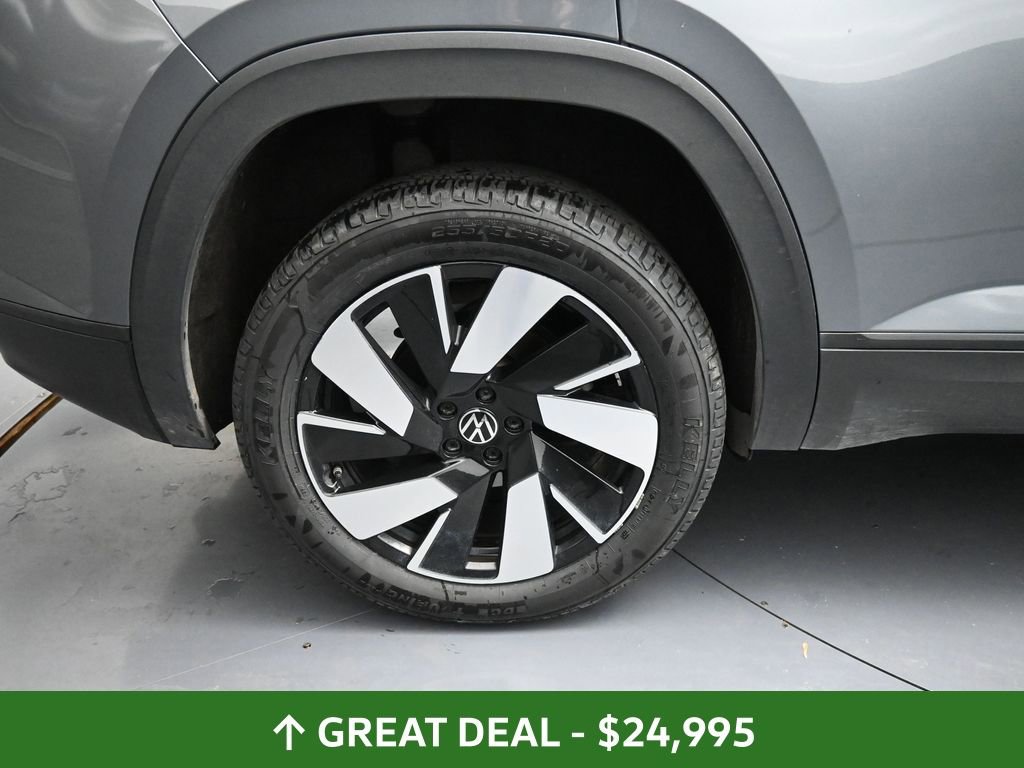 Used 2024 Volkswagen Atlas Cross Sport SE image 19