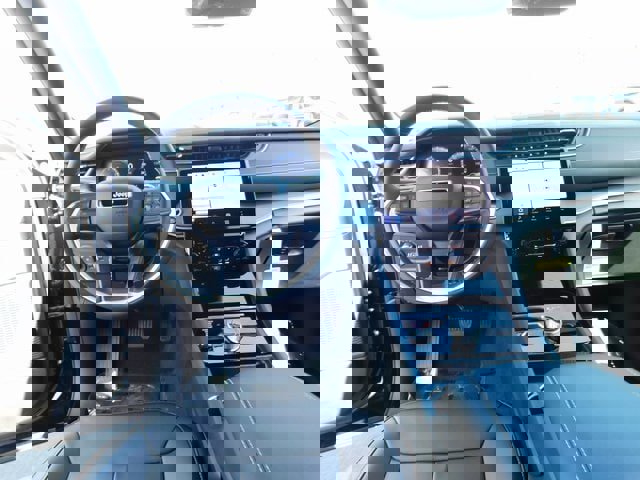 New 2025 Jeep Grand Cherokee Limited w/ Black Appearance Package image 37