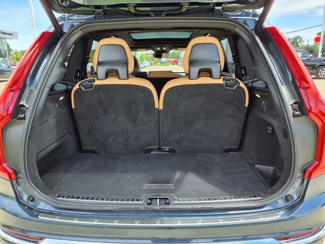 Used 2024 Volvo XC90 T8 Ultimate w/ Protection Package Premier image 11