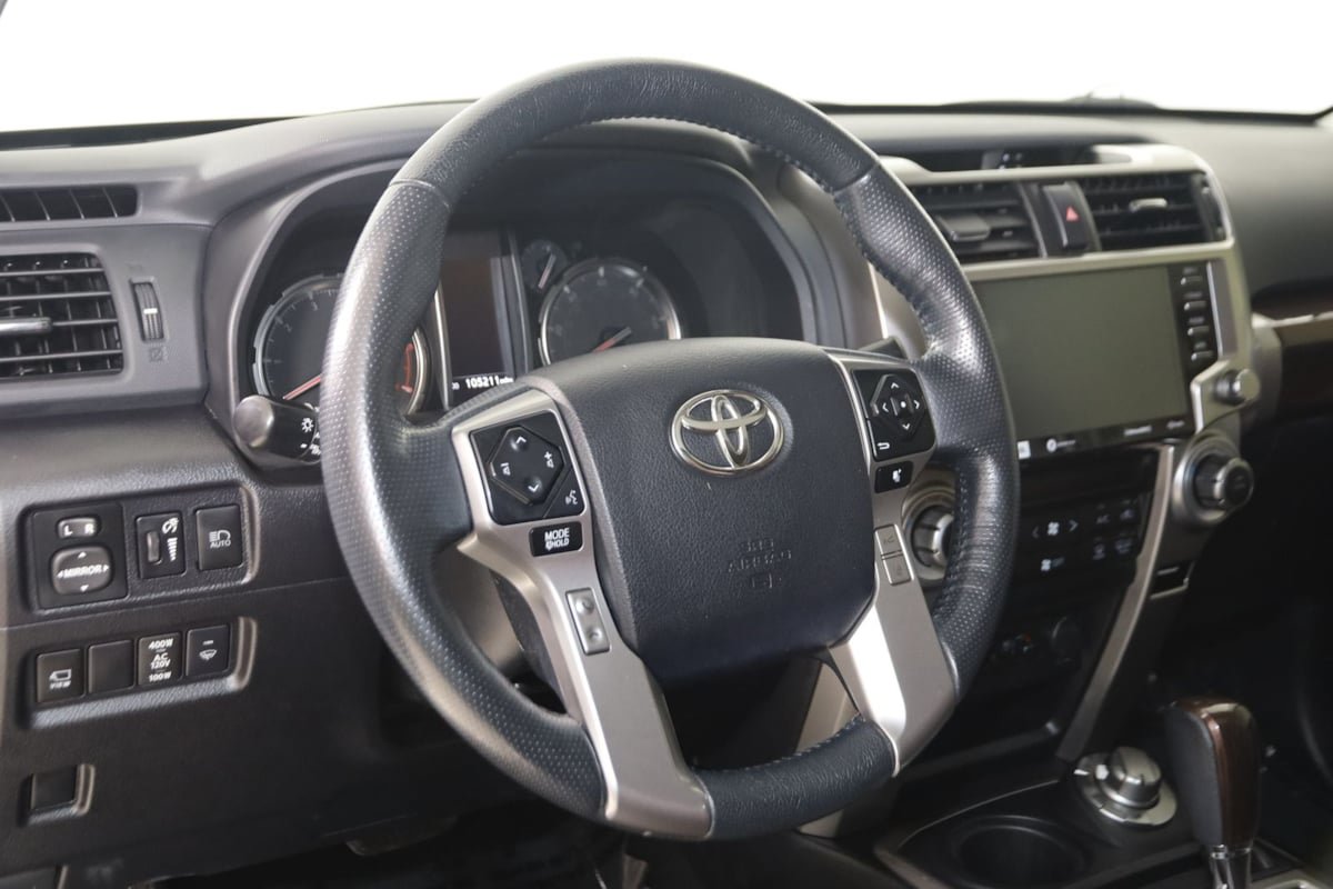 Used 2023 Toyota 4Runner Limited AWD/4WD image 6