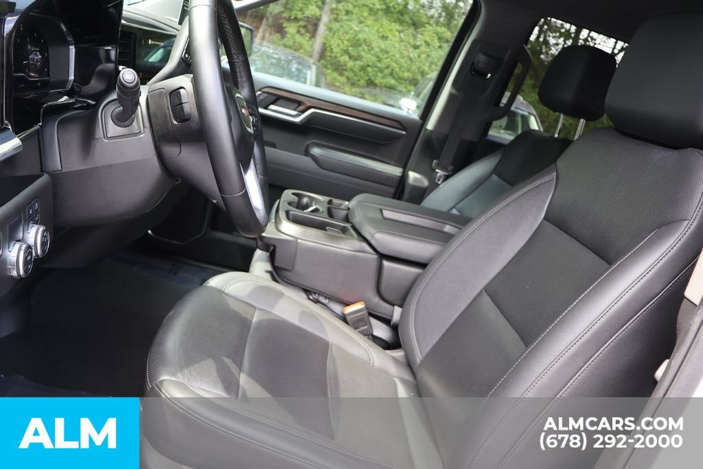 Used 2025 GMC Sierra 1500 SLT RWD image 15