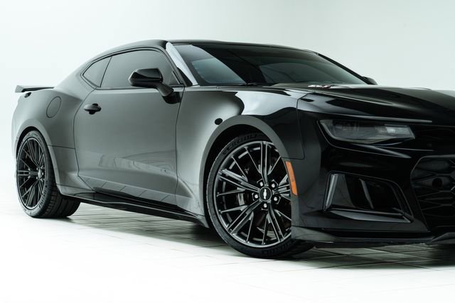Used 2018 Chevrolet Camaro ZL1 image 3