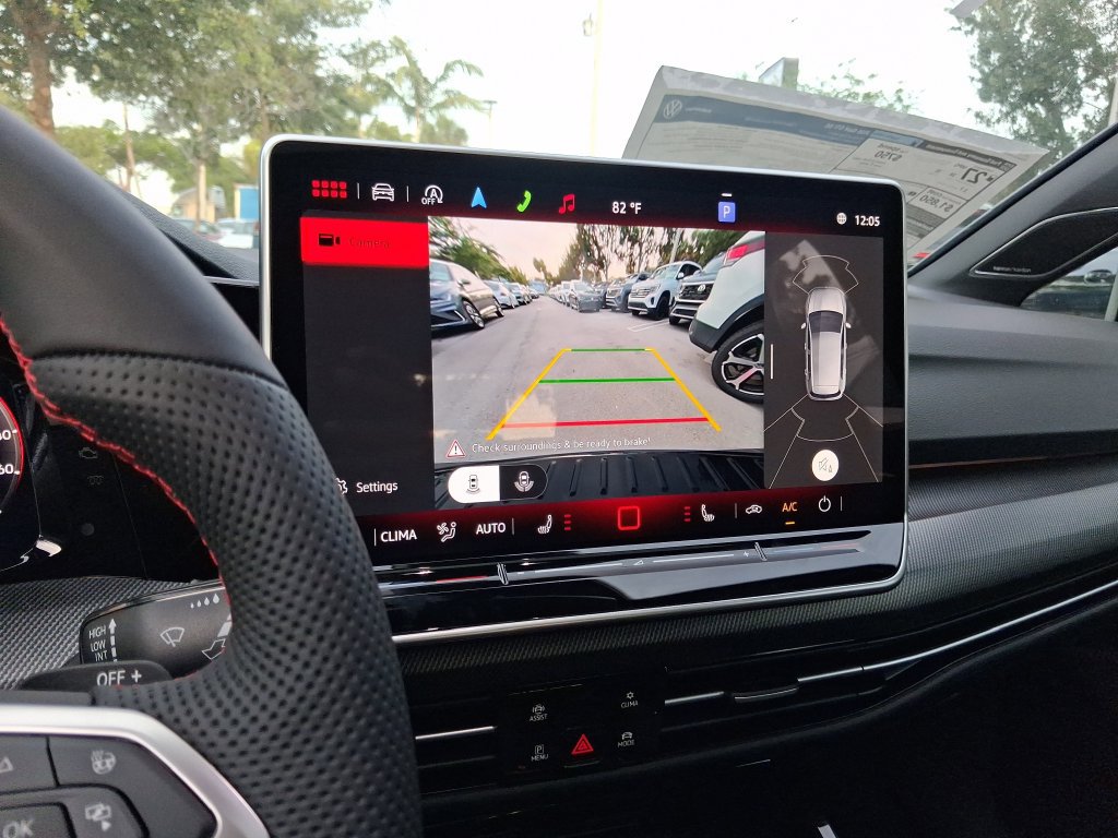 New 2026 Volkswagen GTI SE FWD image 11