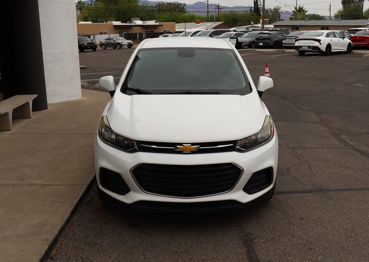 Used 2018 Chevrolet Trax LS w/ LPO, Cargo Package FWD image 15