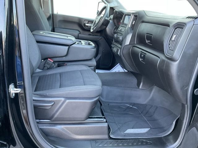 Used 2024 Chevrolet Silverado 2500 Custom w/ Custom Value Package image 22