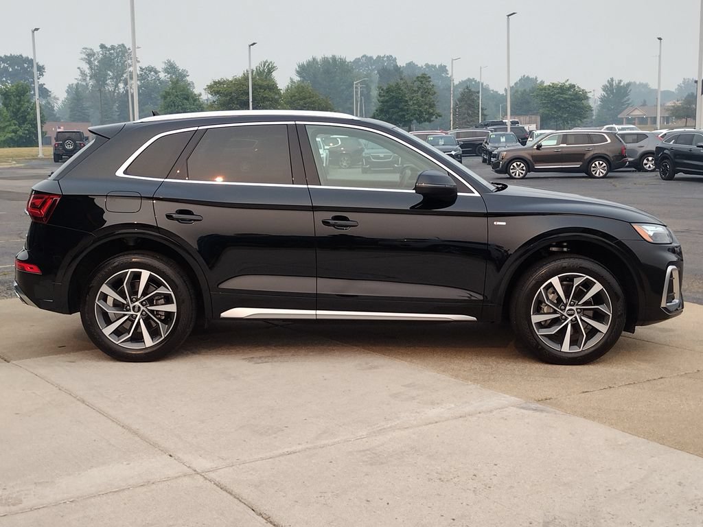 Used 2023 Audi Q5 2.0T Premium w/ Convenience Package AWD/4WD image 17