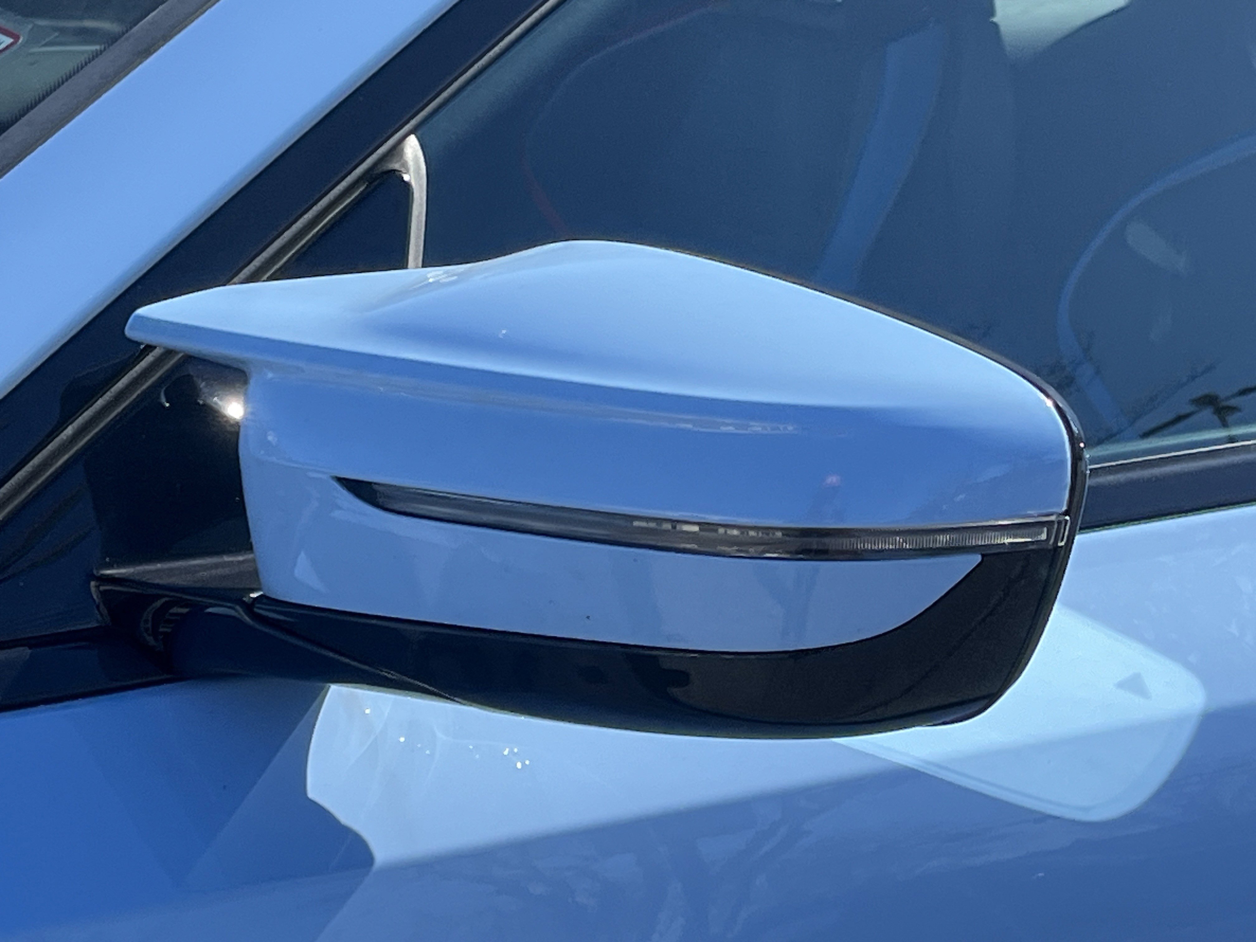 Used 2025 BMW M2 w/ Lighting Package image 33