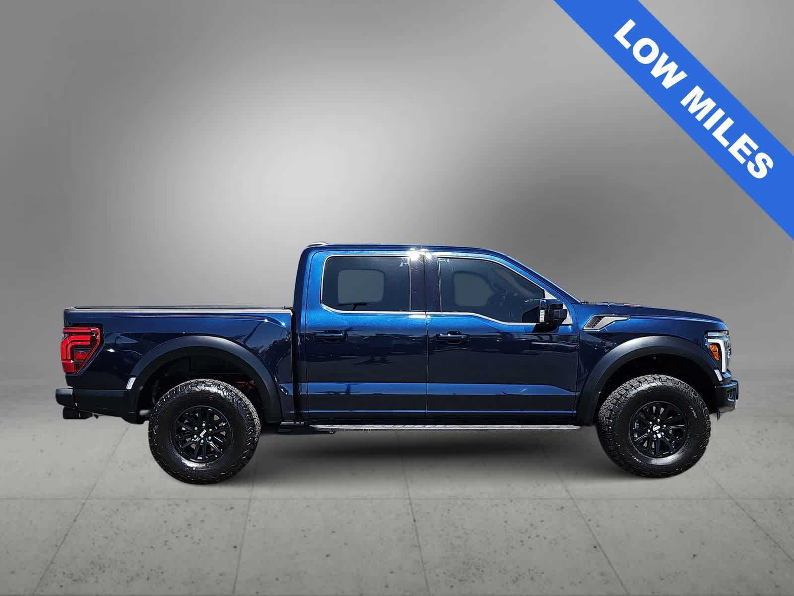 Used 2025 Ford F150 Raptor AWD/4WD image 9