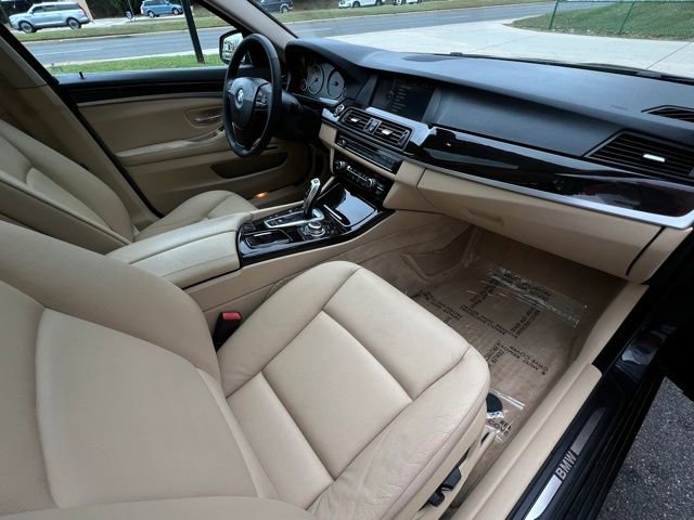 Used 2012 BMW 528i xDrive Sedan image 16