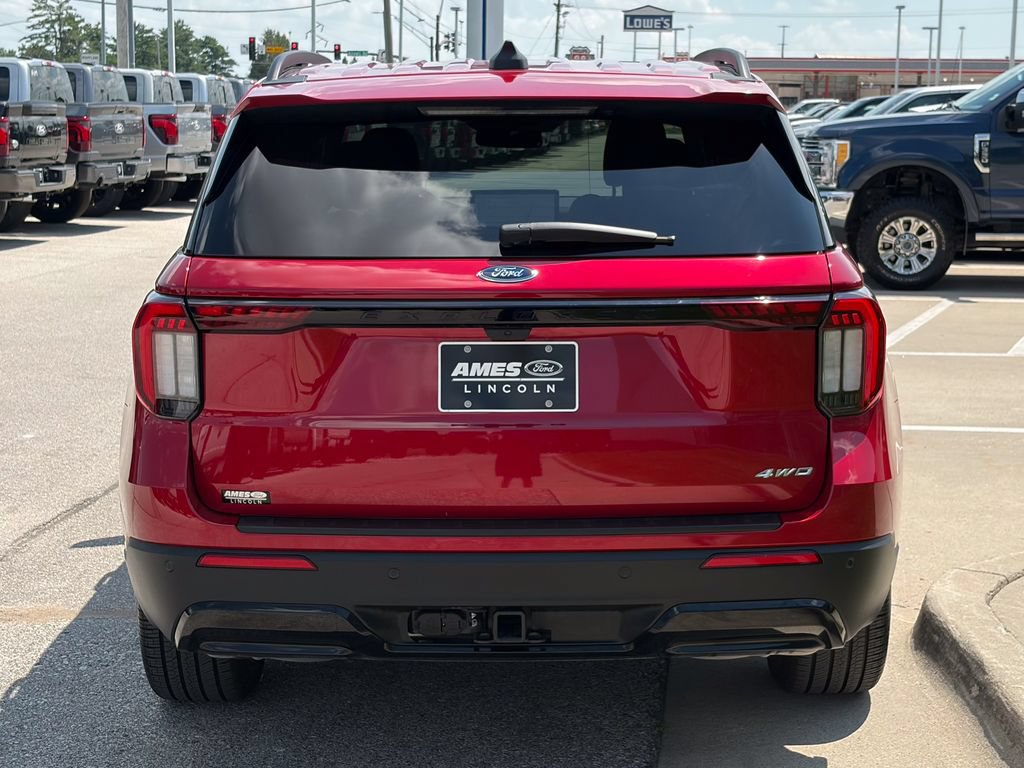 Certified 2025 Ford Explorer ST-Line w/ Premium Package AWD/4WD image 5