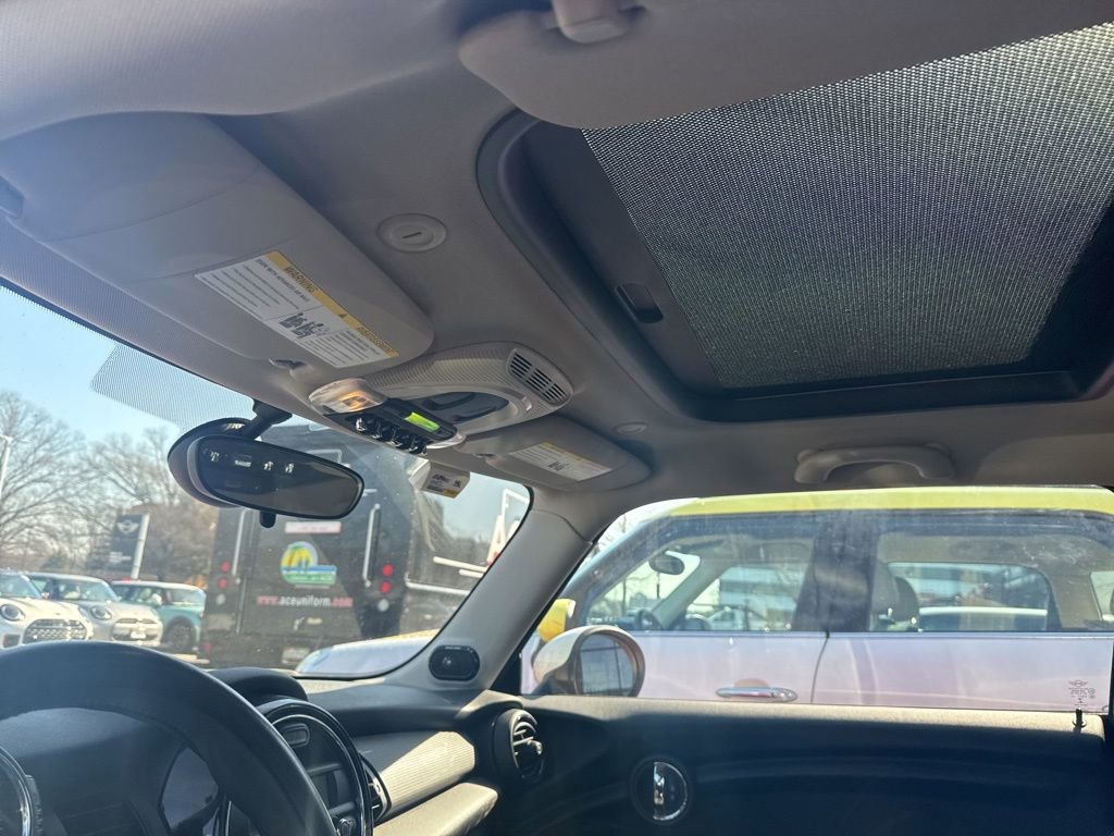 Used 2015 MINI Cooper 2-Door Hardtop image 49