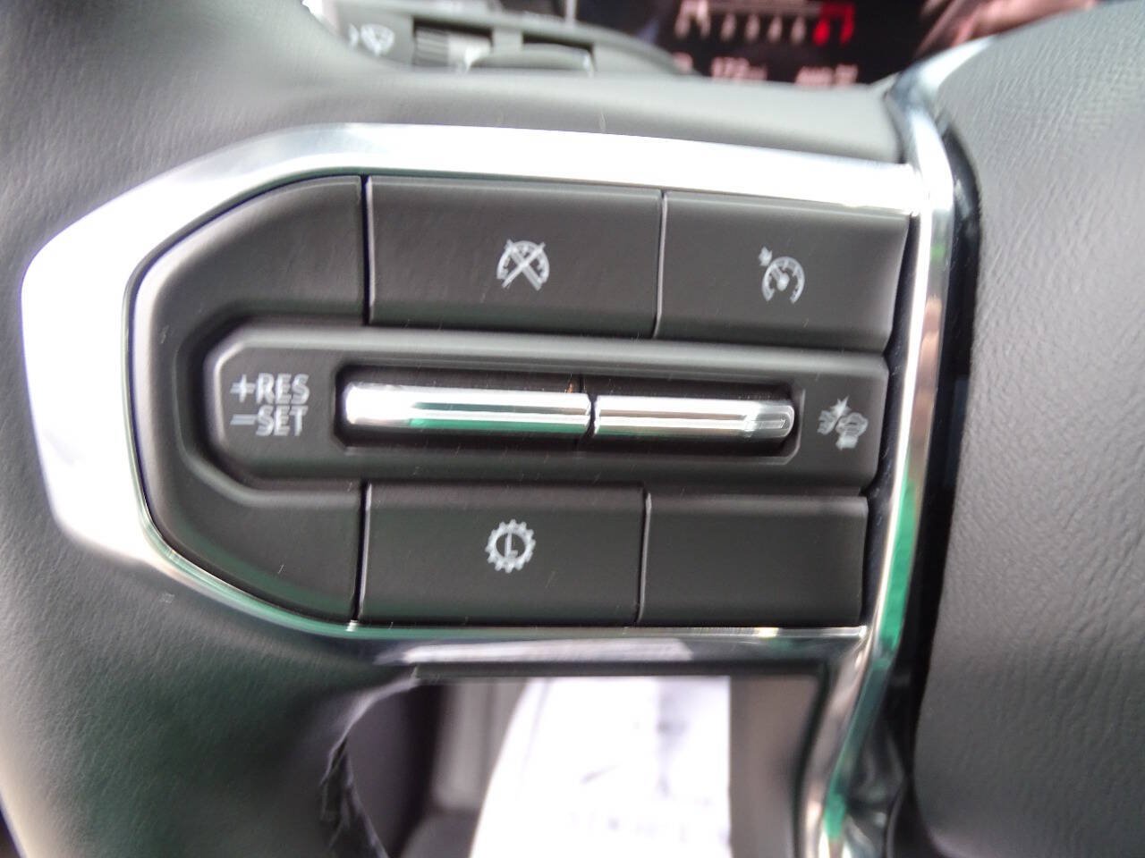 Used 2025 GMC Acadia AWD Elevation w/ Elevation Premium Package image 19