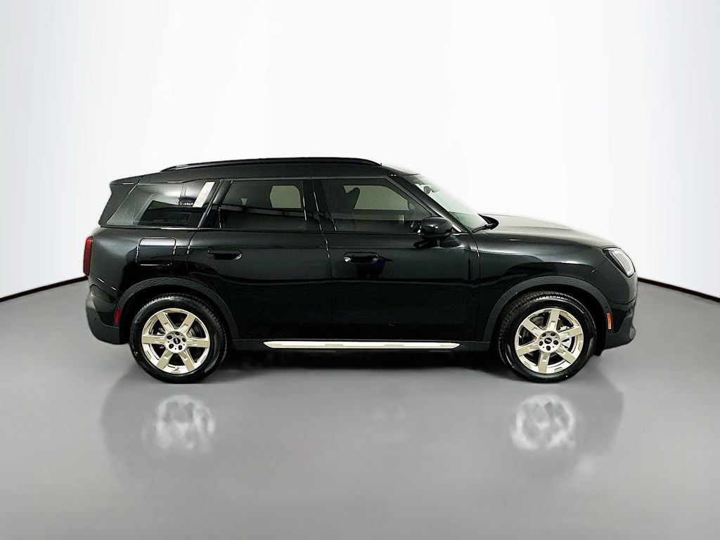 Used 2025 MINI Cooper Countryman SE image 4