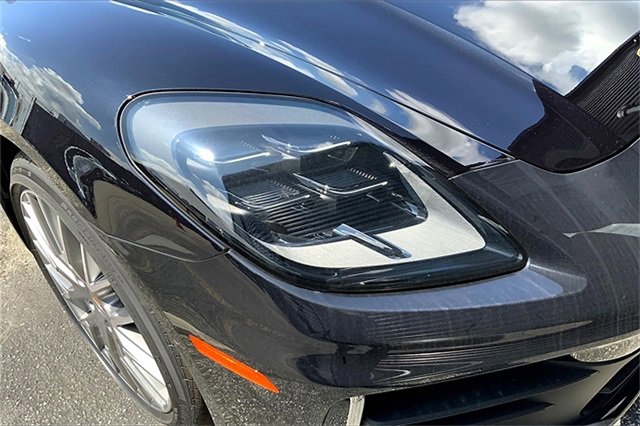 New 2025 Porsche Panamera 4 image 18
