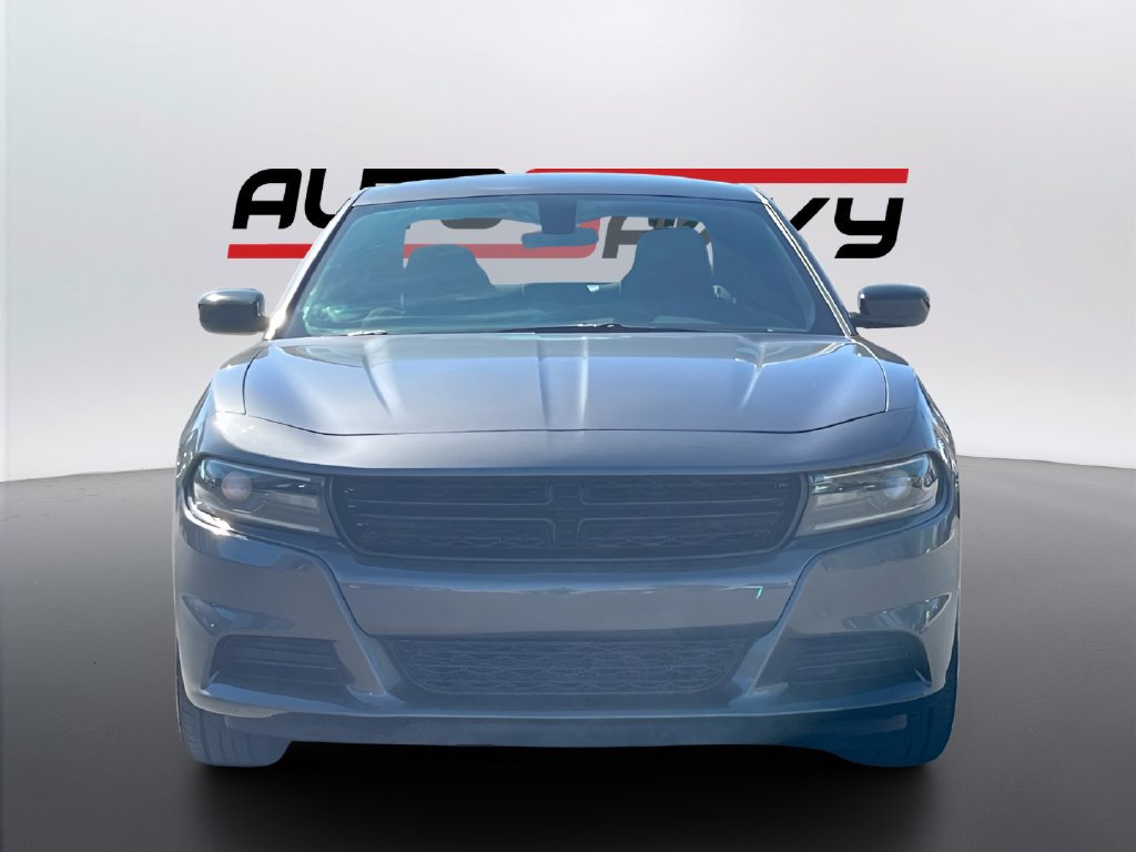 Used 2023 Dodge Charger SXT RWD image 2
