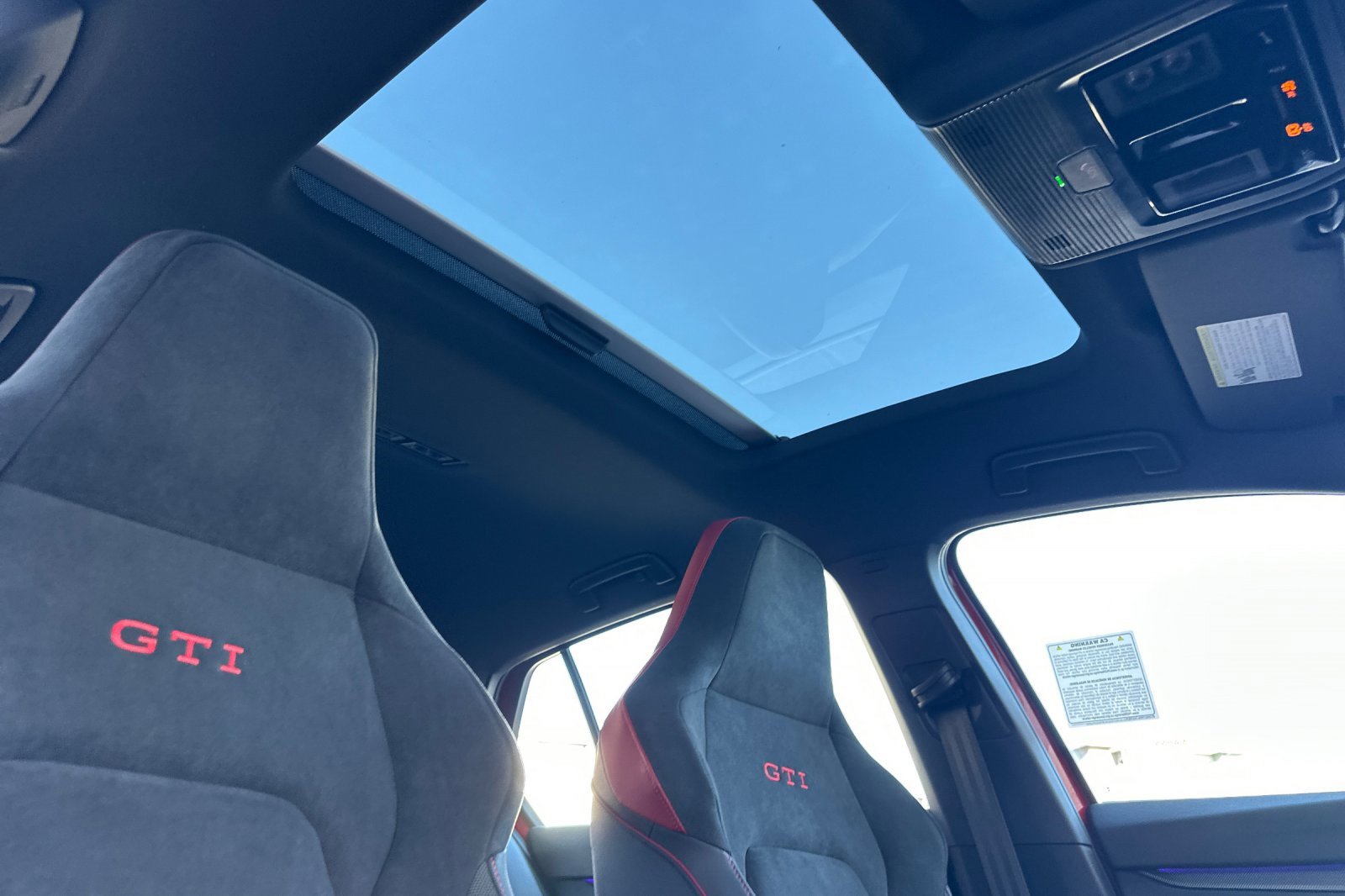 New 2025 Volkswagen GTI SE image 15