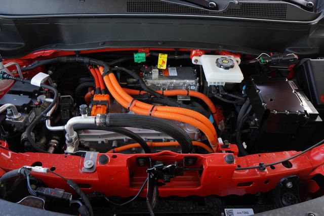 New 2027 Chevrolet Bolt RS w/ Technology Package FWD image 30