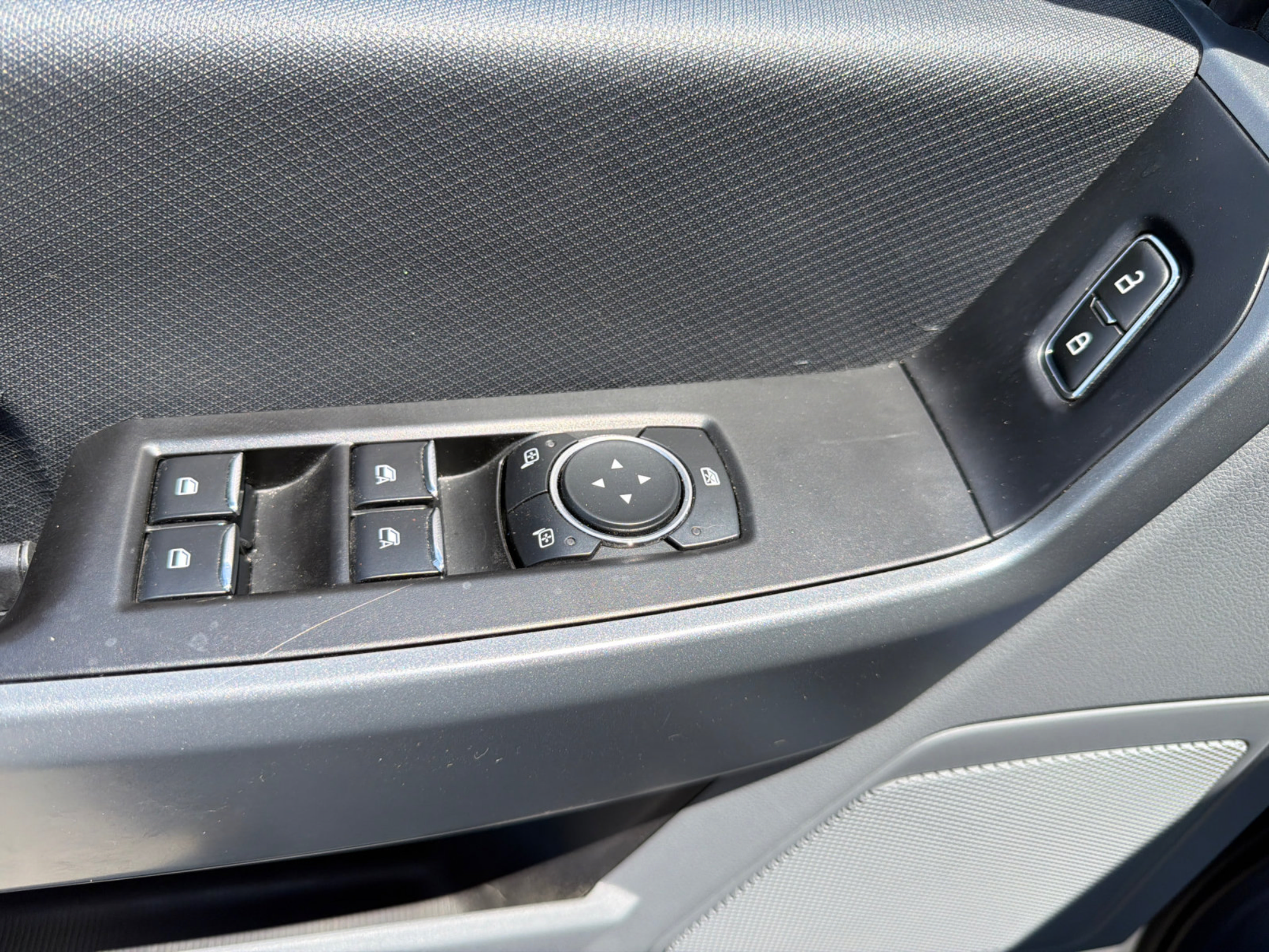 Used 2021 Ford F150 XLT AWD/4WD image 14